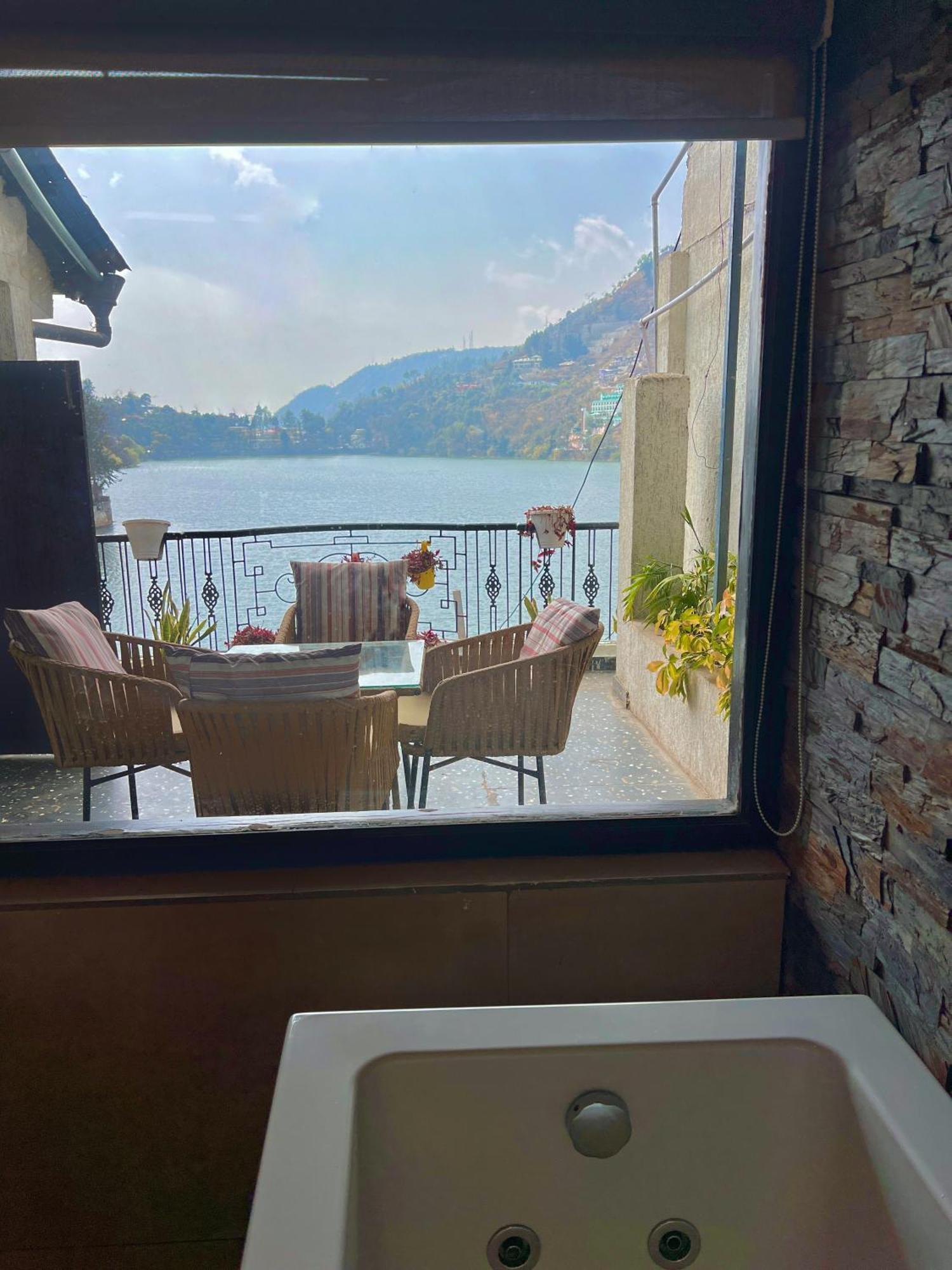 The Lake Hill Nainital Exterior photo